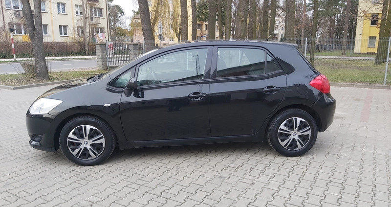 Toyota Auris cena 12500 przebieg: 285000, rok produkcji 2007 z Pionki małe 277